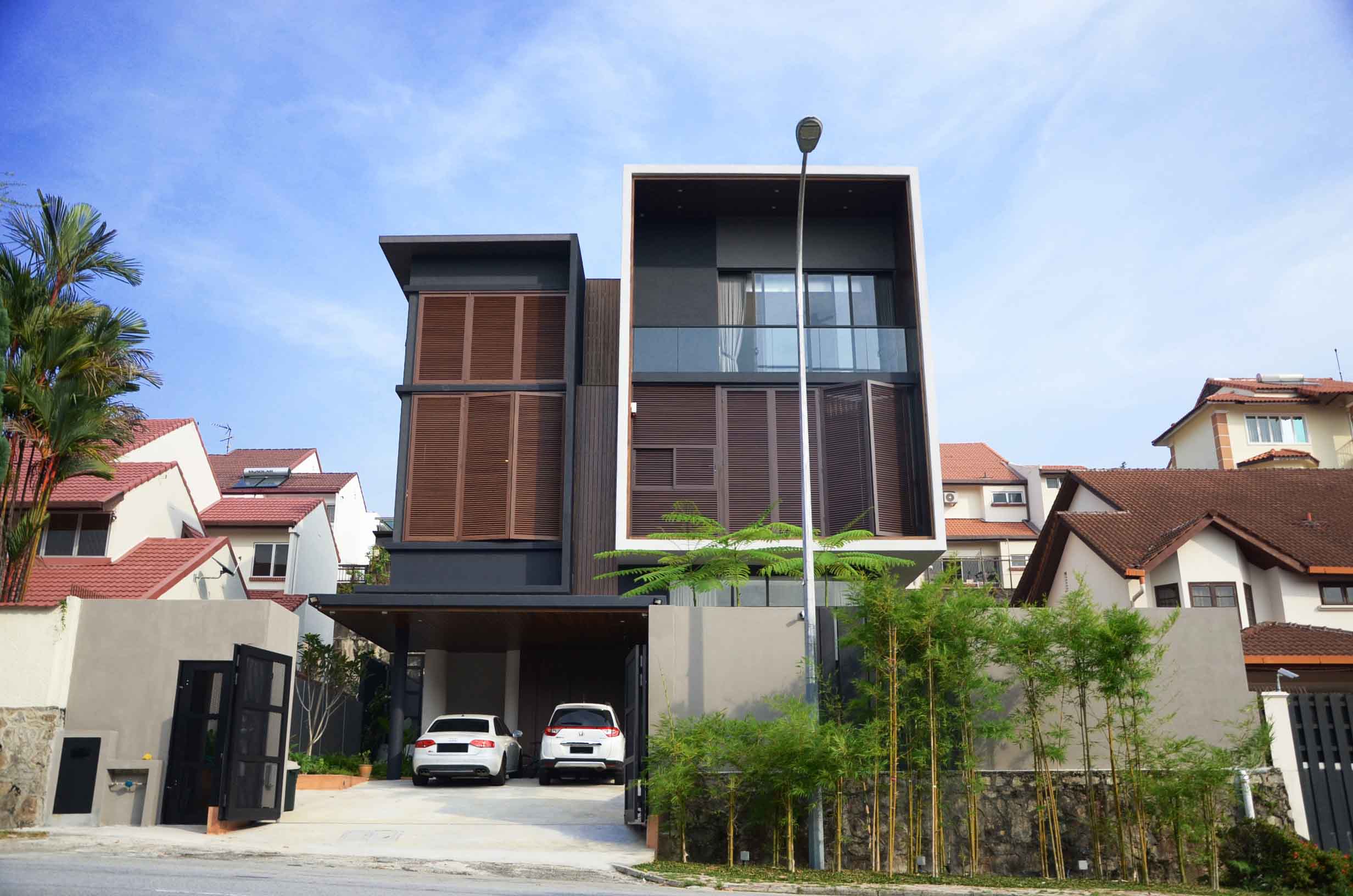 Zen Courtyard house - Front View