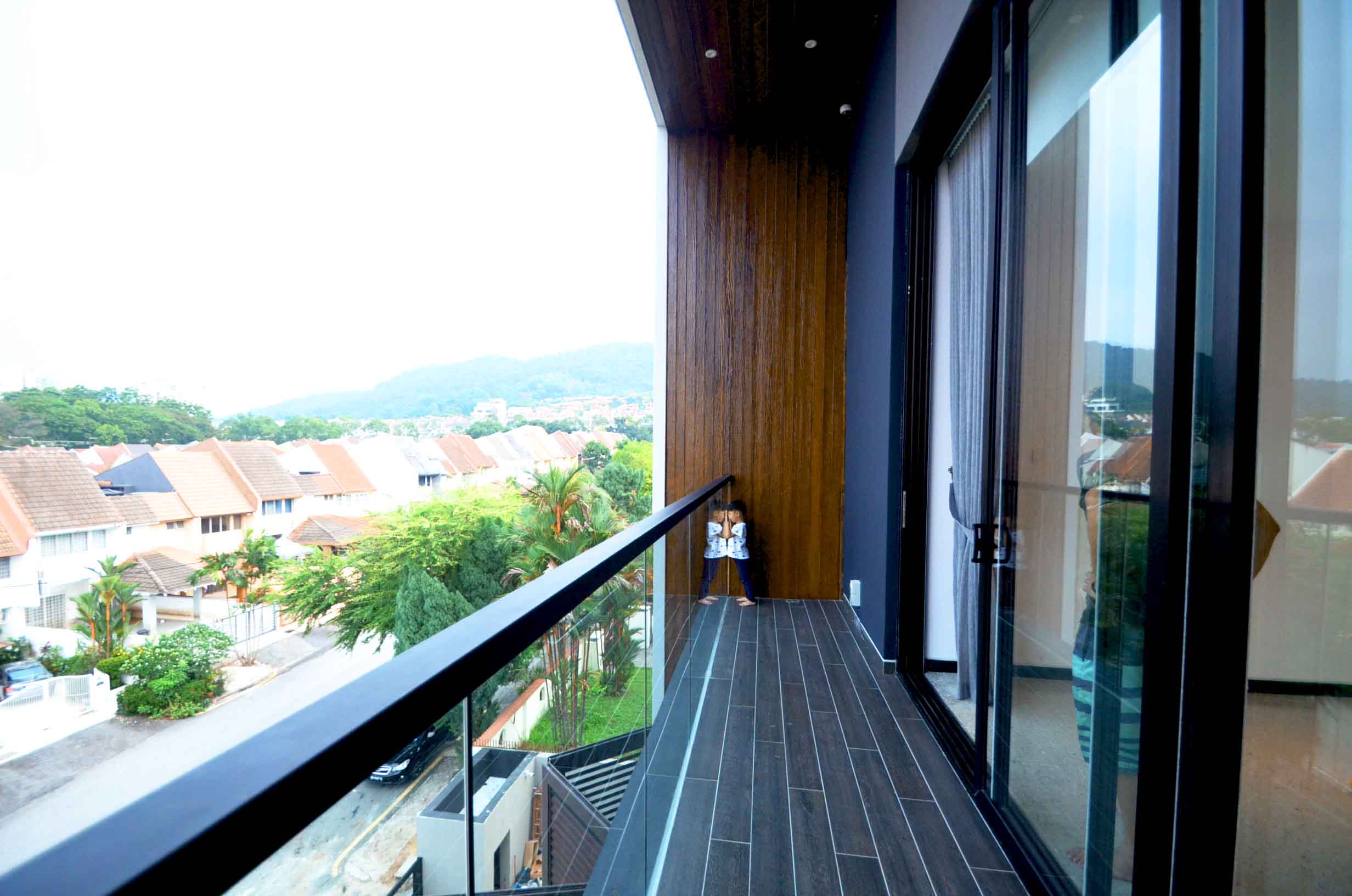 Zen Courtyard house - view from balcony